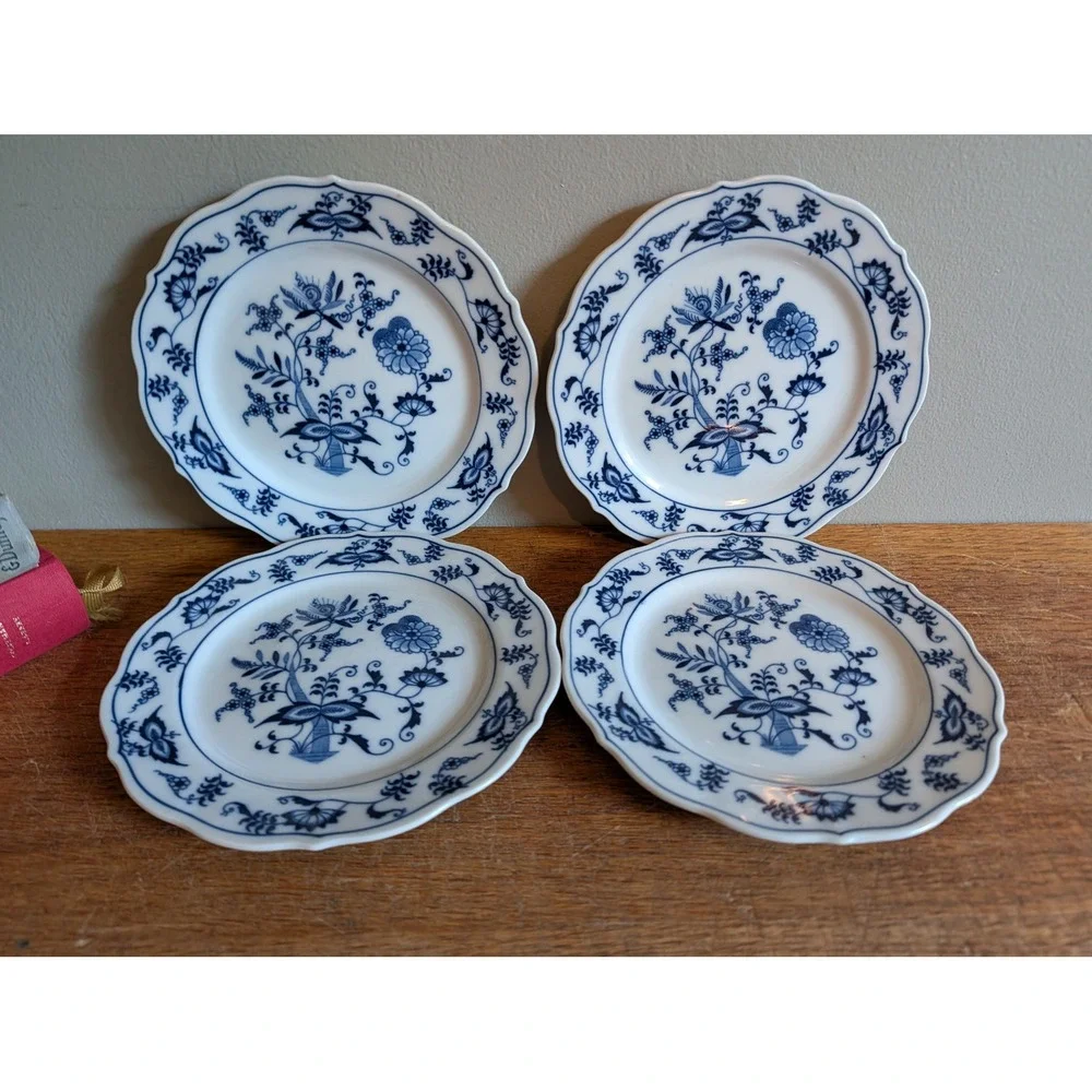 Blue Danube Vintage Bread and Butter Plate Set of 4 Blue Onion Scalloped 6.75